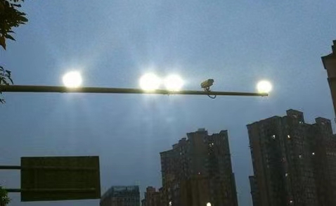 抓拍閃光燈太刺眼？豐上光電來解決！